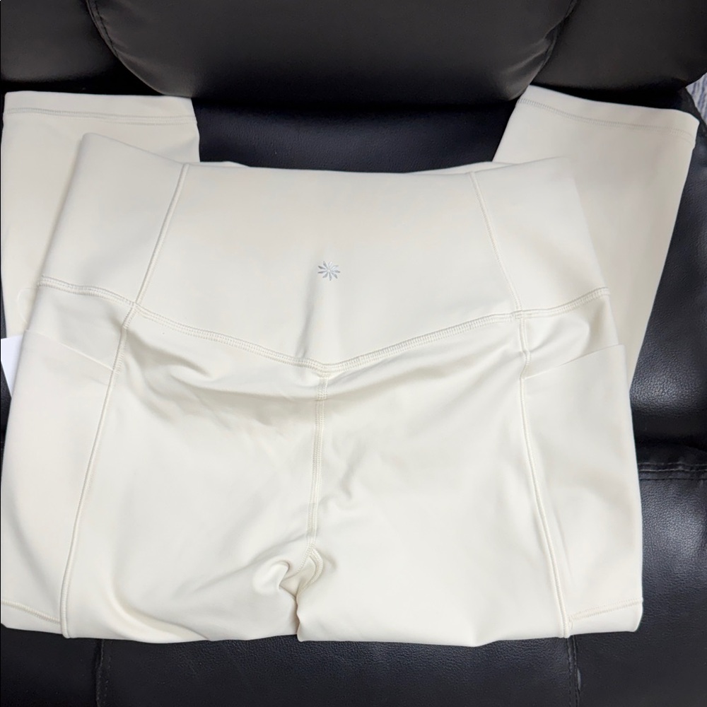 Athleta Salutation Stash High Rise Capri Legging Bone NWT - Picture 3 of 4